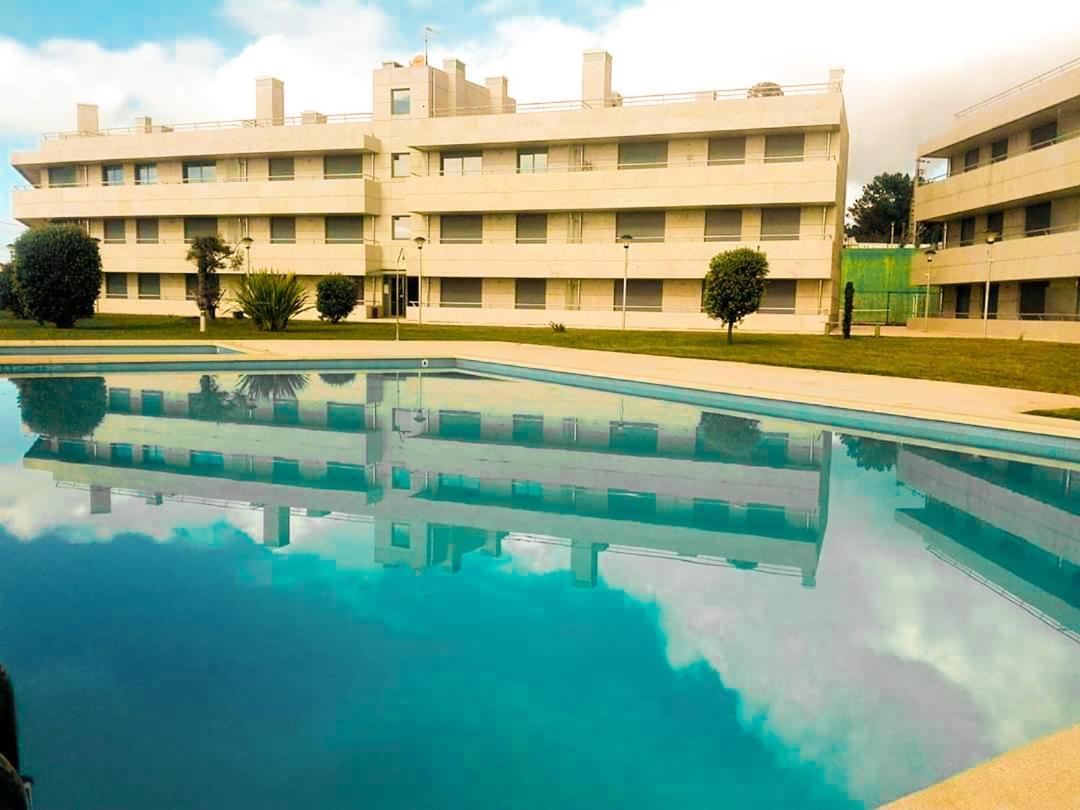 ויאנה דו קסטלו Beach Front Apartment - With Swimming Pool, Barbecue And Tennis Court! מראה חיצוני תמונה