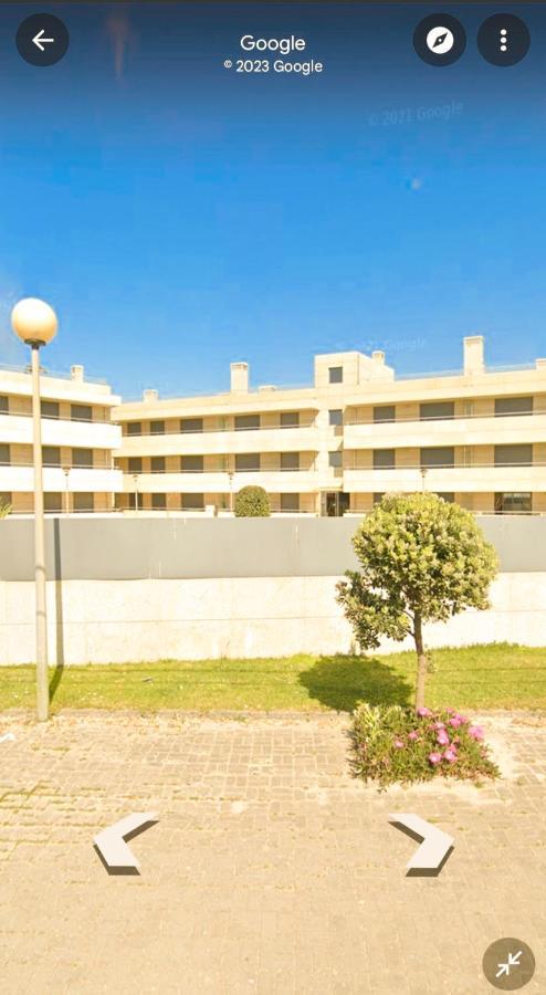 ויאנה דו קסטלו Beach Front Apartment - With Swimming Pool, Barbecue And Tennis Court! מראה חיצוני תמונה
